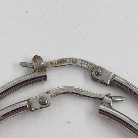 STERLING SILVER MILOR HOOP EARRINGS - Picture 2 of 2